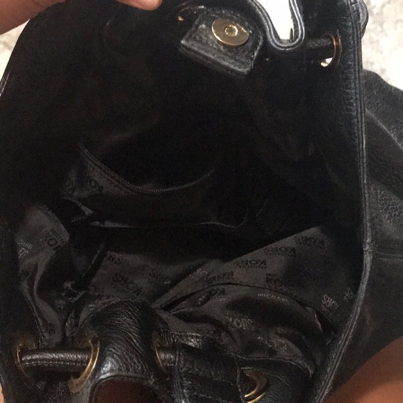 Michael Kors round handled hobo bag - Picture 4 of 4